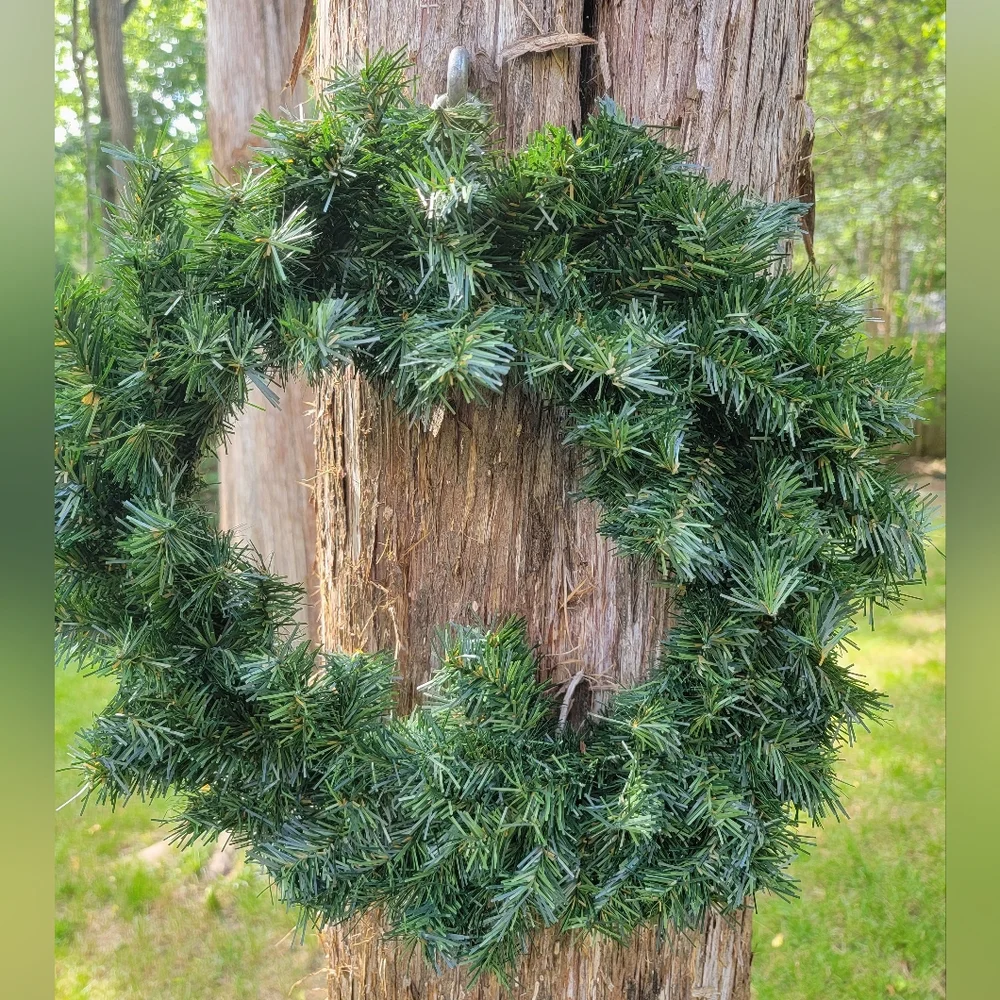 18 inch Faux Evergreen Pine Wreath